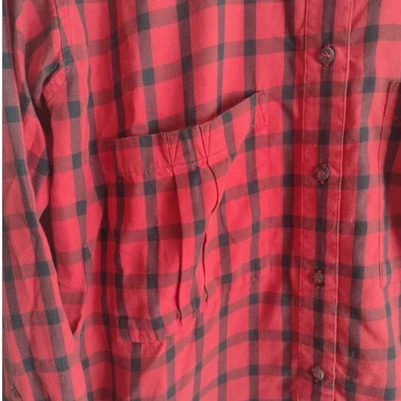 Patagonia Women's Red Plaid Button Front Shirt - Picture 5 of 8